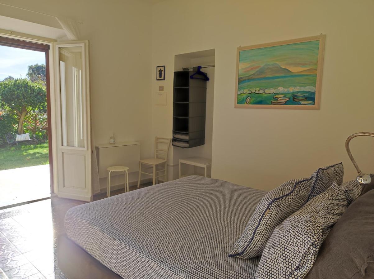 Il Giardino Di Tatiana Rooms & Breakfast La Maddalena  Exteriér fotografie