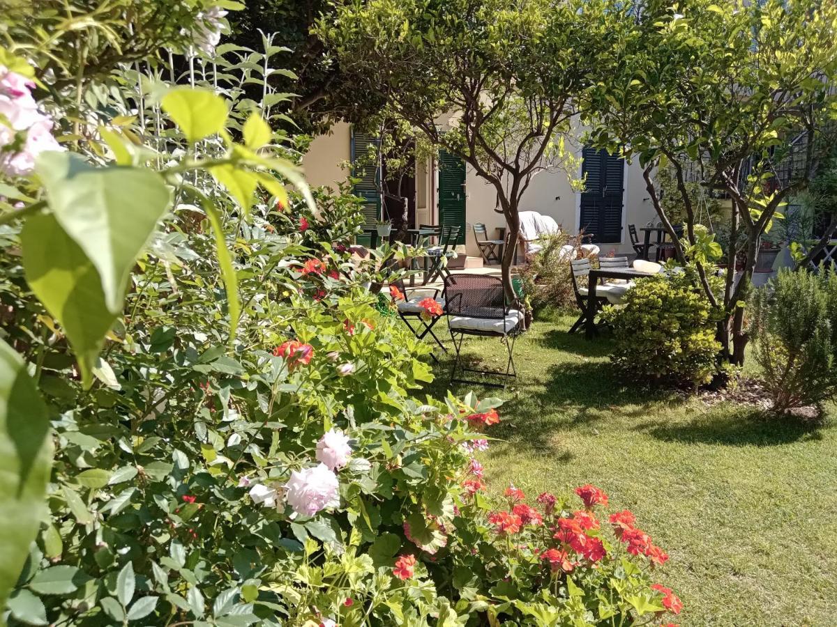 Il Giardino Di Tatiana Rooms & Breakfast La Maddalena  Exteriér fotografie