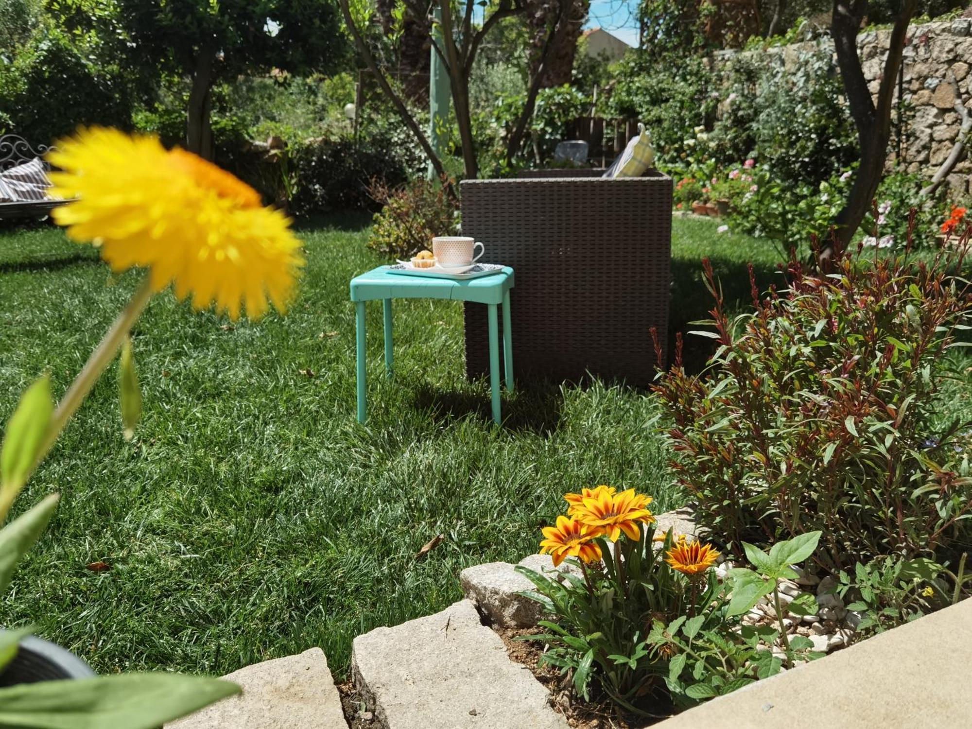 Il Giardino Di Tatiana Rooms & Breakfast La Maddalena  Pokoj fotografie