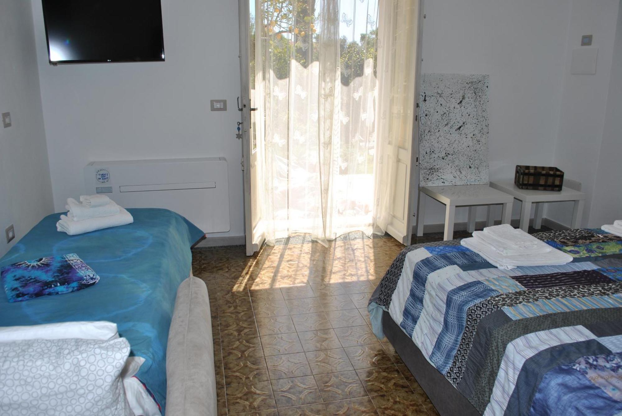 Il Giardino Di Tatiana Rooms & Breakfast La Maddalena  Pokoj fotografie